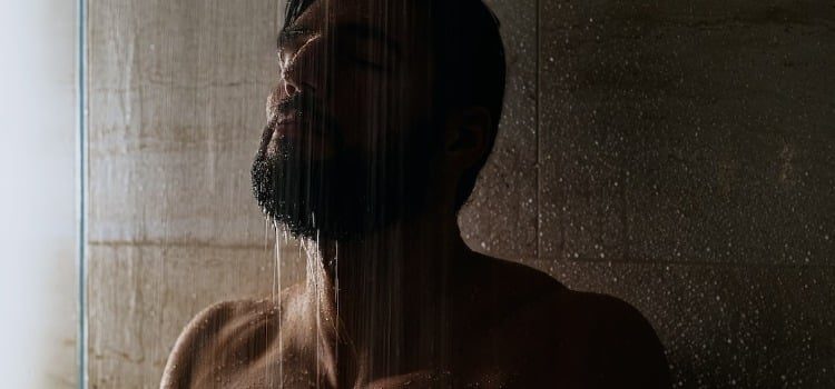 Benefits of Taking Cold Showers for Bodybuilders